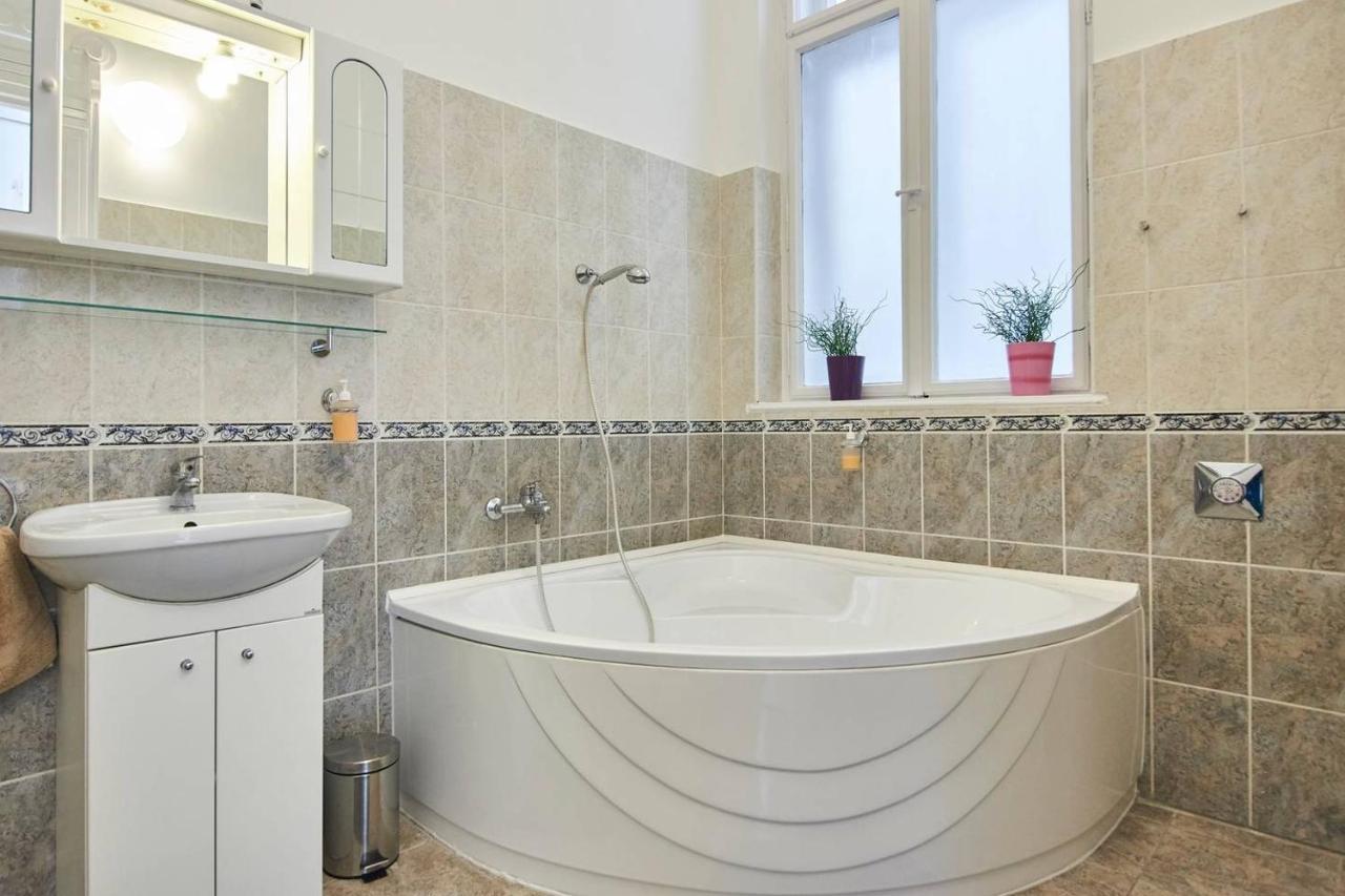 New, High Quality Apartment In The City Center Budapest Eksteriør billede